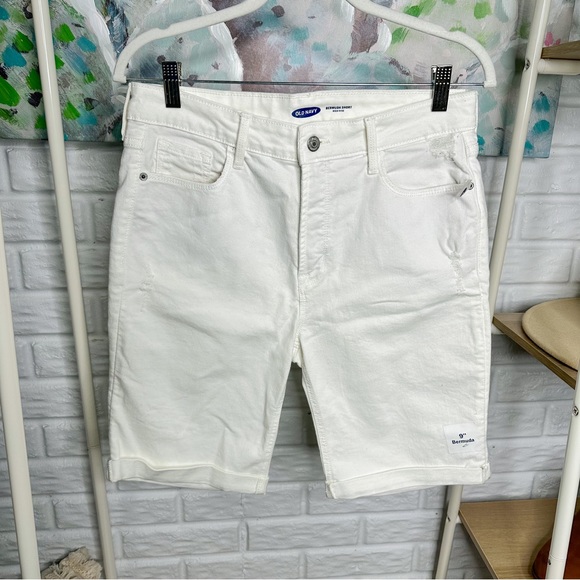 Old Navy New High Waisted Bermuda Shorts Size 10 - Picture 2 of 4